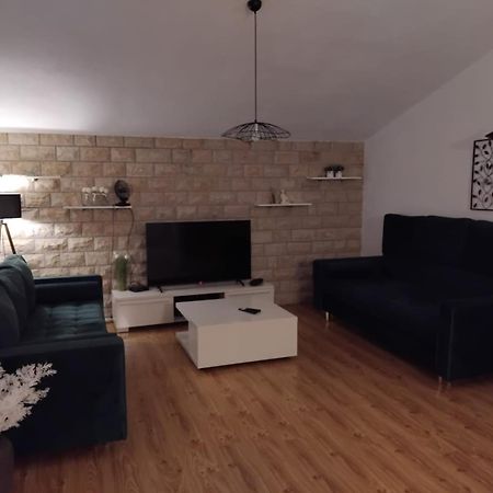Apartman Zdravka Policnik Exterior foto