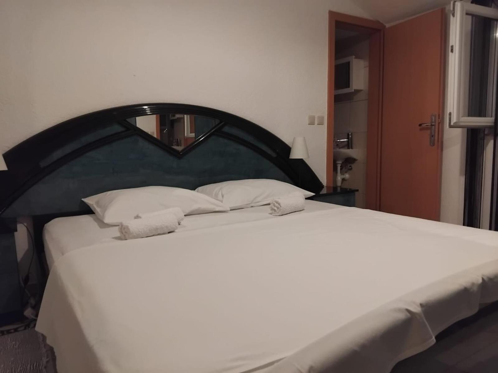 Apartman Zdravka Policnik Exterior foto