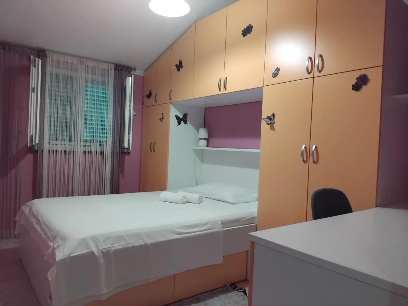 Apartman Zdravka Policnik Exterior foto