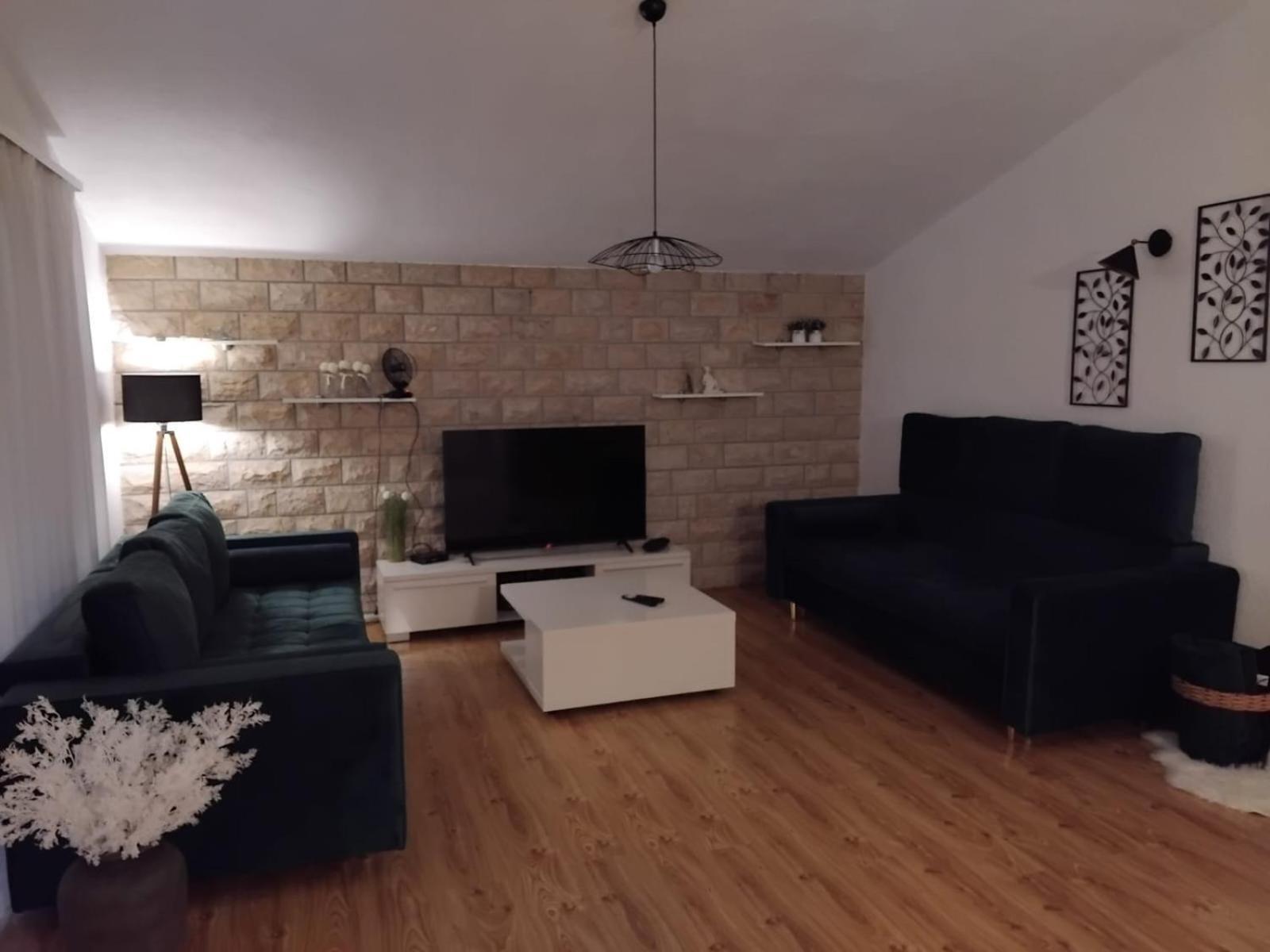 Apartman Zdravka Policnik Exterior foto